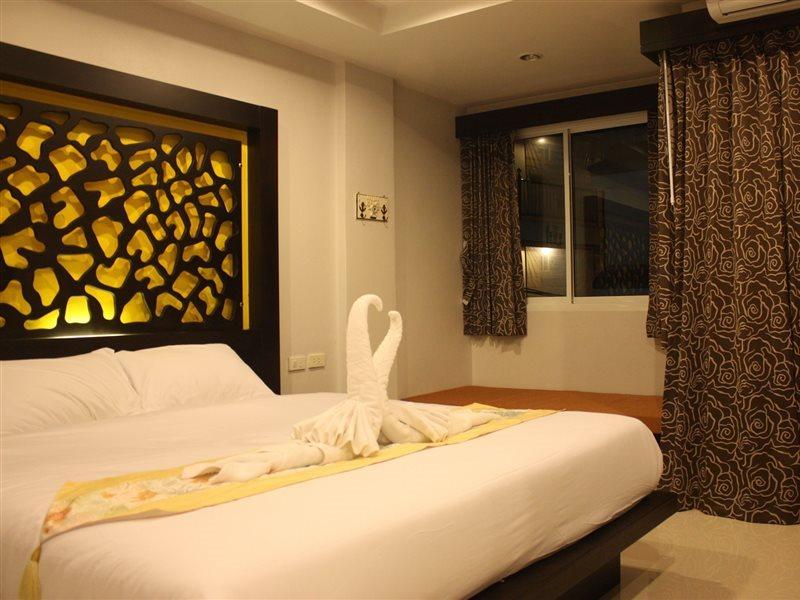 The Silk Hill Hotel Patong Exterior foto