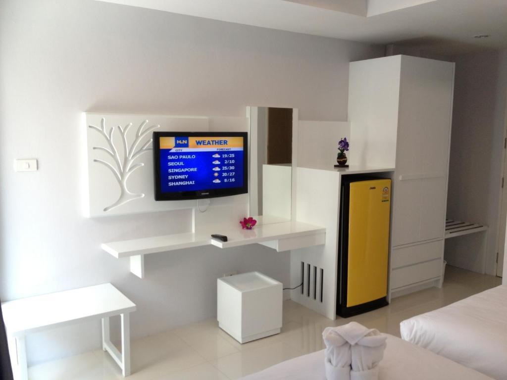 The Silk Hill Hotel Patong Habitación foto